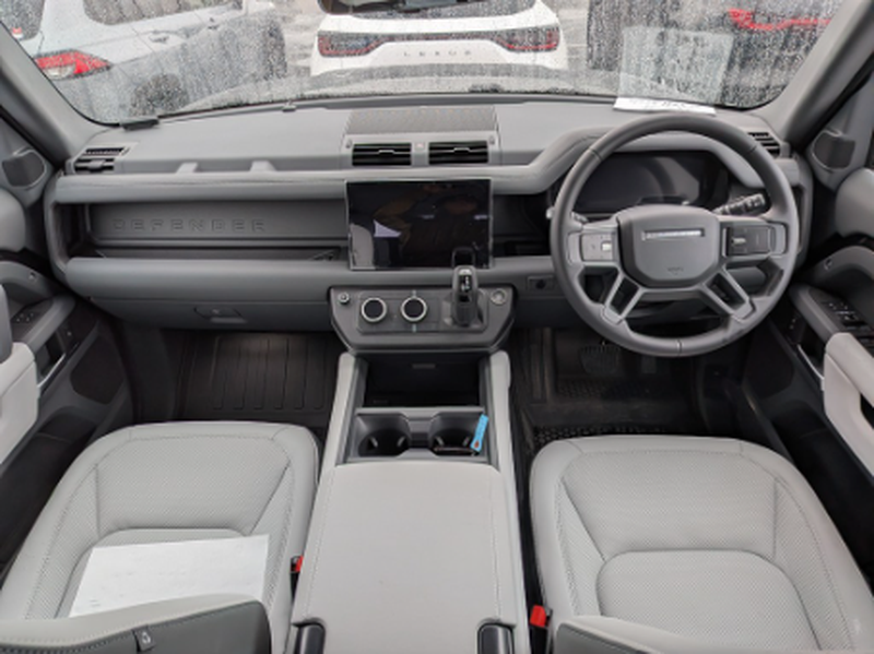 2025 Land Rover Defender 3,0L 2025 Cyprus