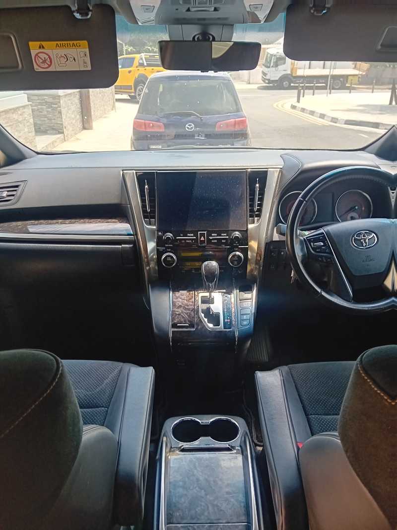 2023 Toyota Alphard 2,5L 2023 Cyprus