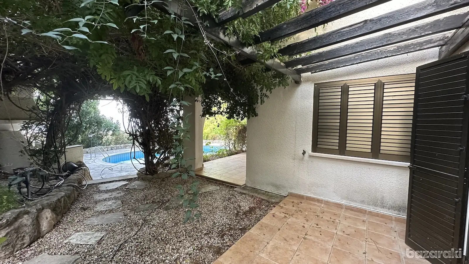 House, 5 bedrooms — 13