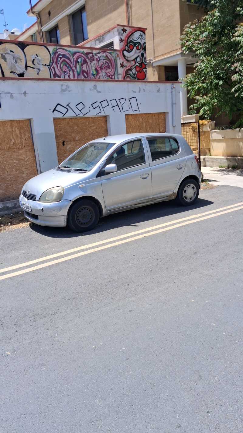 2000 Toyota Vitz 1,0L 2000 Cyprus
