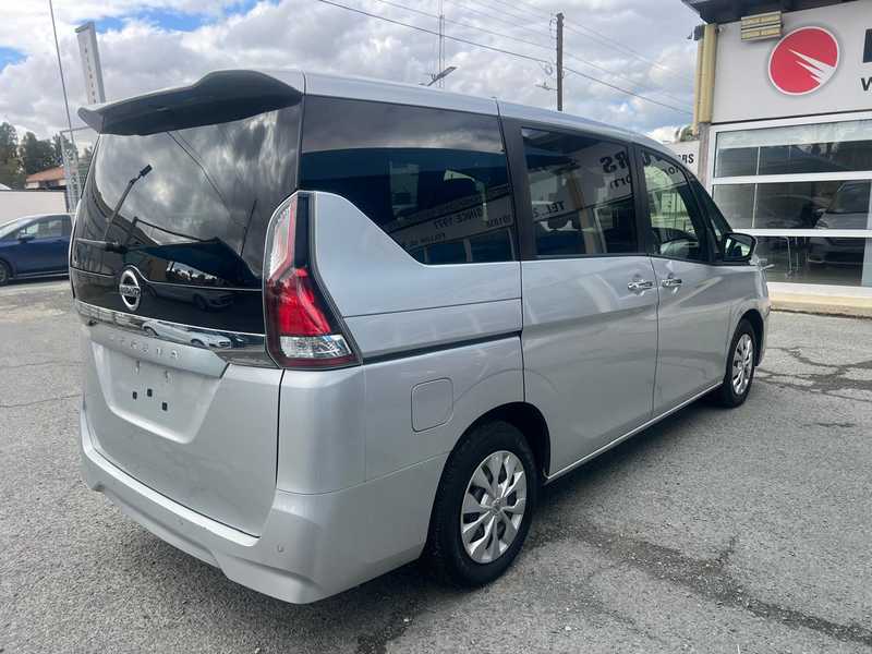 2021 Nissan Serena 2,0L 2021 Cyprus