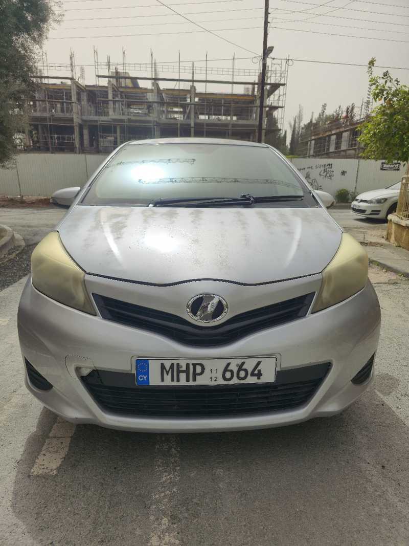 Toyota Vitz 1,3L 2012