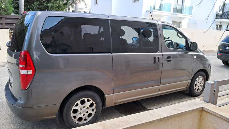 2012 Hyundai i800 2,5L 2012 Cyprus