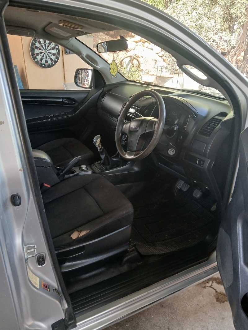 2012 Isuzu D-MAX 2,5L 2012 Cyprus