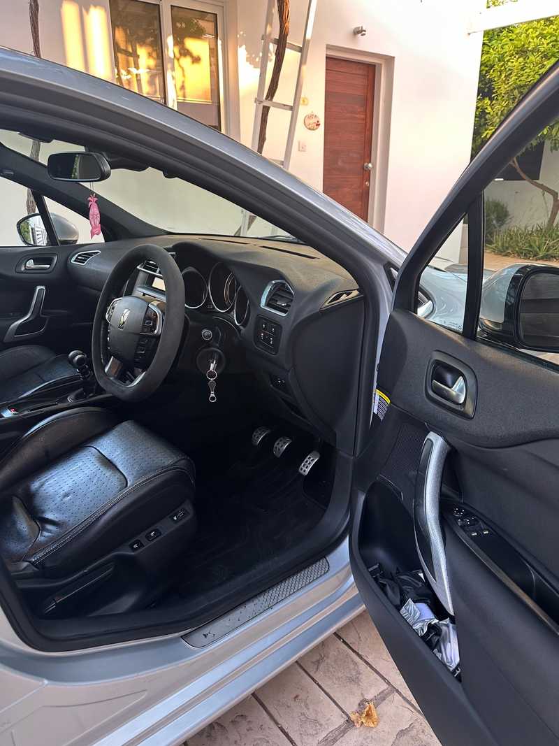 2012 Citroen DS4 2,0L 2012 Cyprus