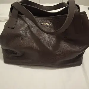 τσάντας maxmara, Nicosia — Lakatameia - Agios Nikolaos