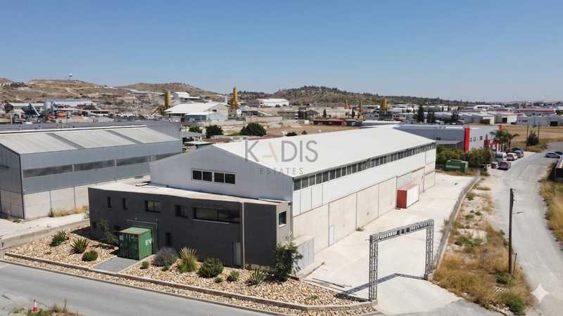 Warehouse of 1078m2 in aradippou industrial area