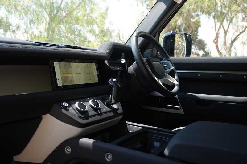 2023 Land Rover Defender 2,0L 2023 Cyprus