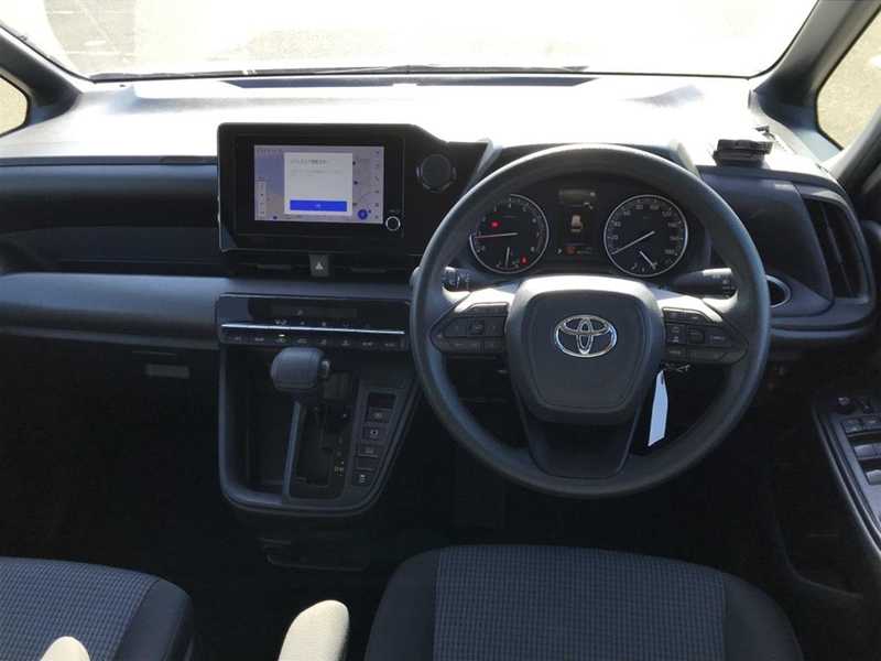 2023 Toyota Noah 2,0L 2023 Cyprus