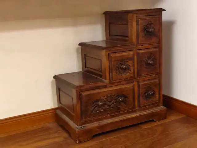 3-level solid hardwood storage, Επαρχία Λεμεσού — Λεμεσός - Μέσα Γειτονιά