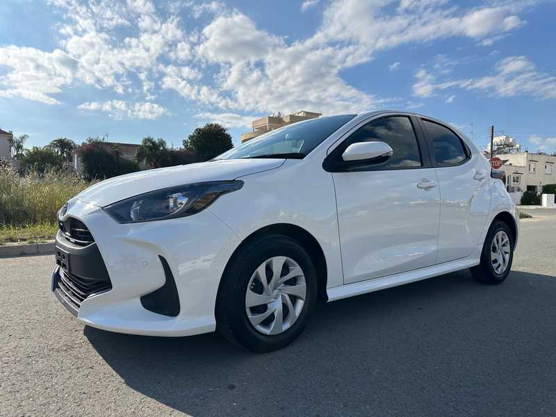 2022 Toyota Yaris 1,5L 2022 Cyprus