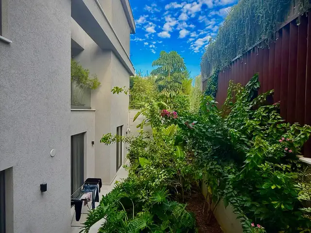 6-bedroom detached house for sale, Limassol — Germasogeia - 9