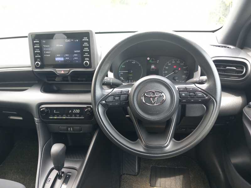 2022 Toyota Yaris 1,5L 2022 Cyprus