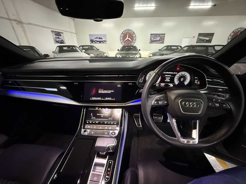 2022 Audi Q8 3,0L 2022 Cyprus