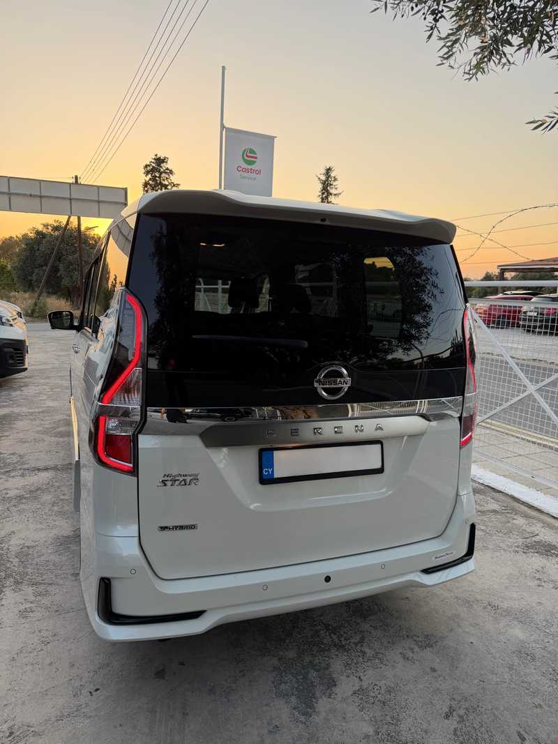 2021 Nissan Serena 2,0L 2021 Cyprus
