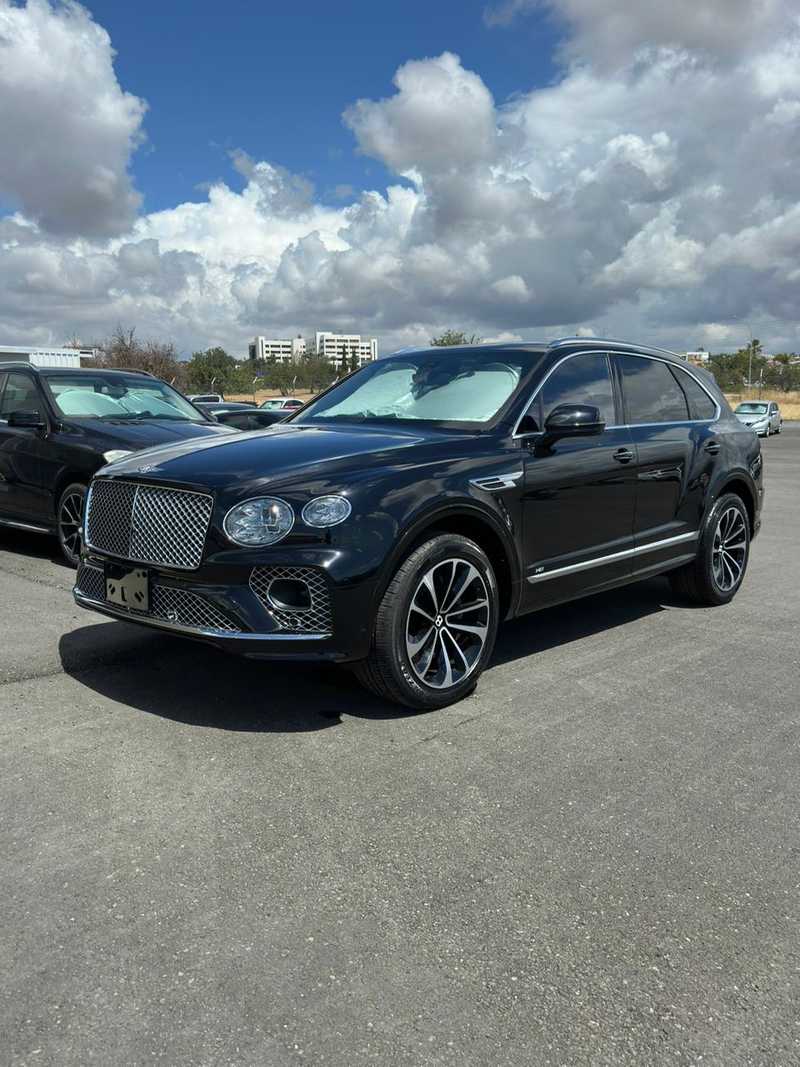 2023 Bentley Bentayga 4,0L 2023 Cyprus