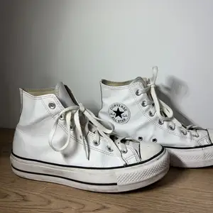 Converse chuck taylor in white, Limassol — Limassol - Mesa Geitonia