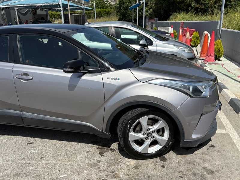 Toyota C-HR 1,8L 2019