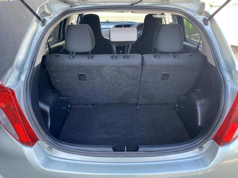 2013 Toyota Vitz 1,3L 2013 Cyprus