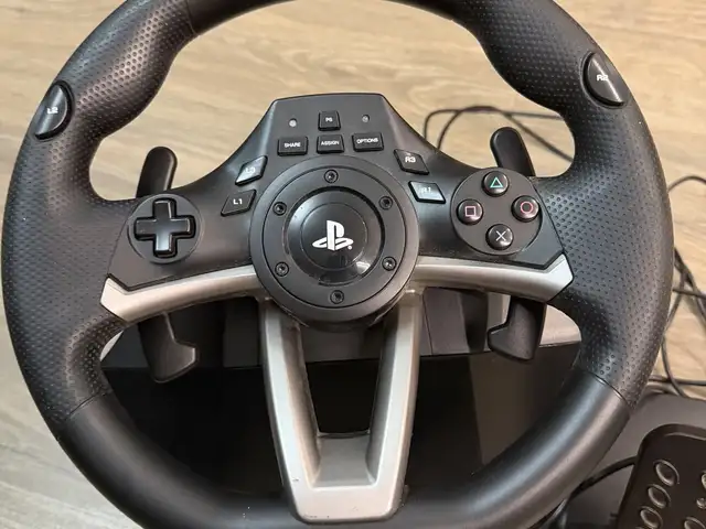 Hori racing wheel apex ps4-052e - like new, full set with pedals, Επαρχία Λεμεσού — Γερμασόγεια Τουριστική Περιοχή