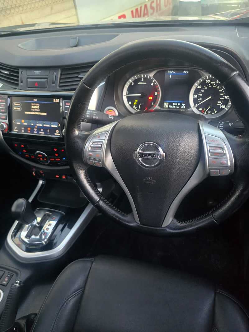 2022 Nissan Navara 2,3L 2022 Cyprus