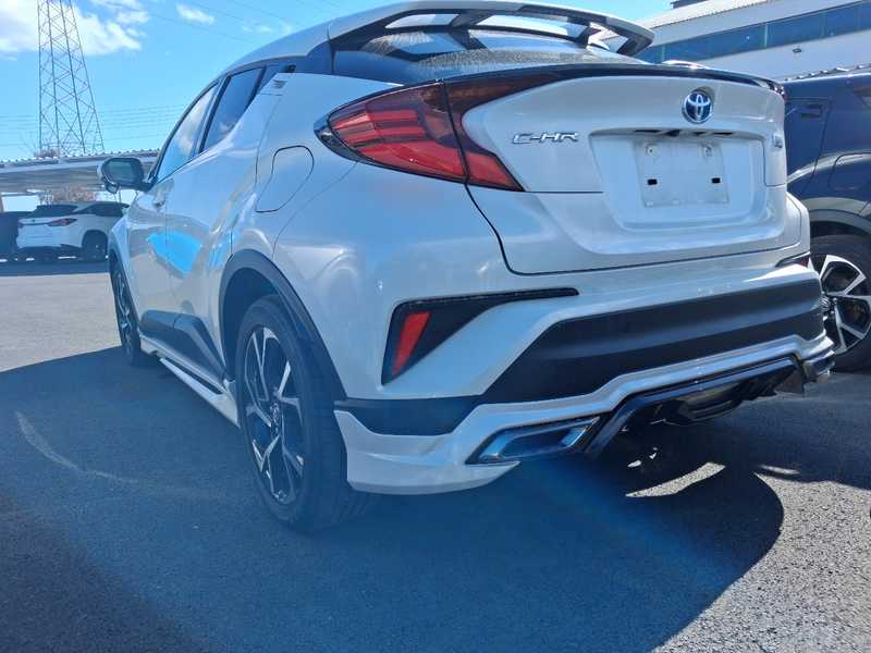 2021 Toyota C-HR 1,8L 2021 Cyprus
