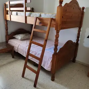 2 Χειροποίητες Κουκέτες από Μασίφ Ξύλο, Famagusta — Paralimni