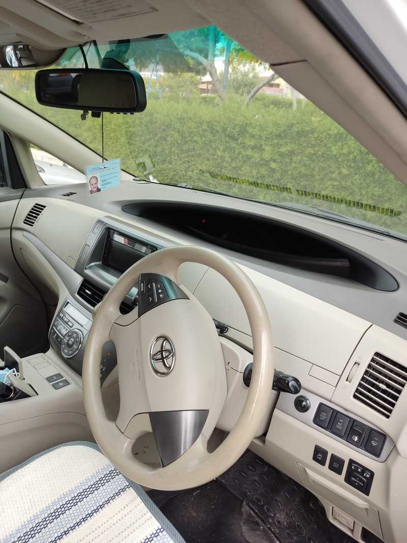 2011 Toyota Estima 2,4L 2011 Cyprus