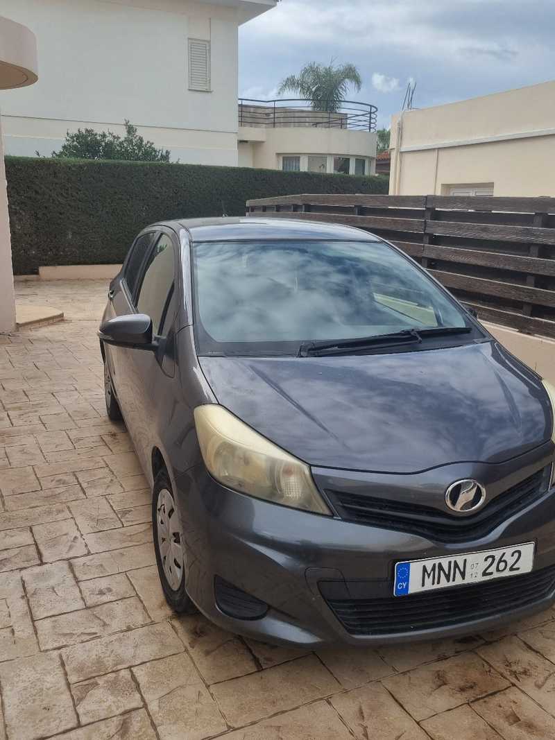 Toyota Vitz 1,3L 2012
