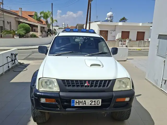 Mitsubishi L200