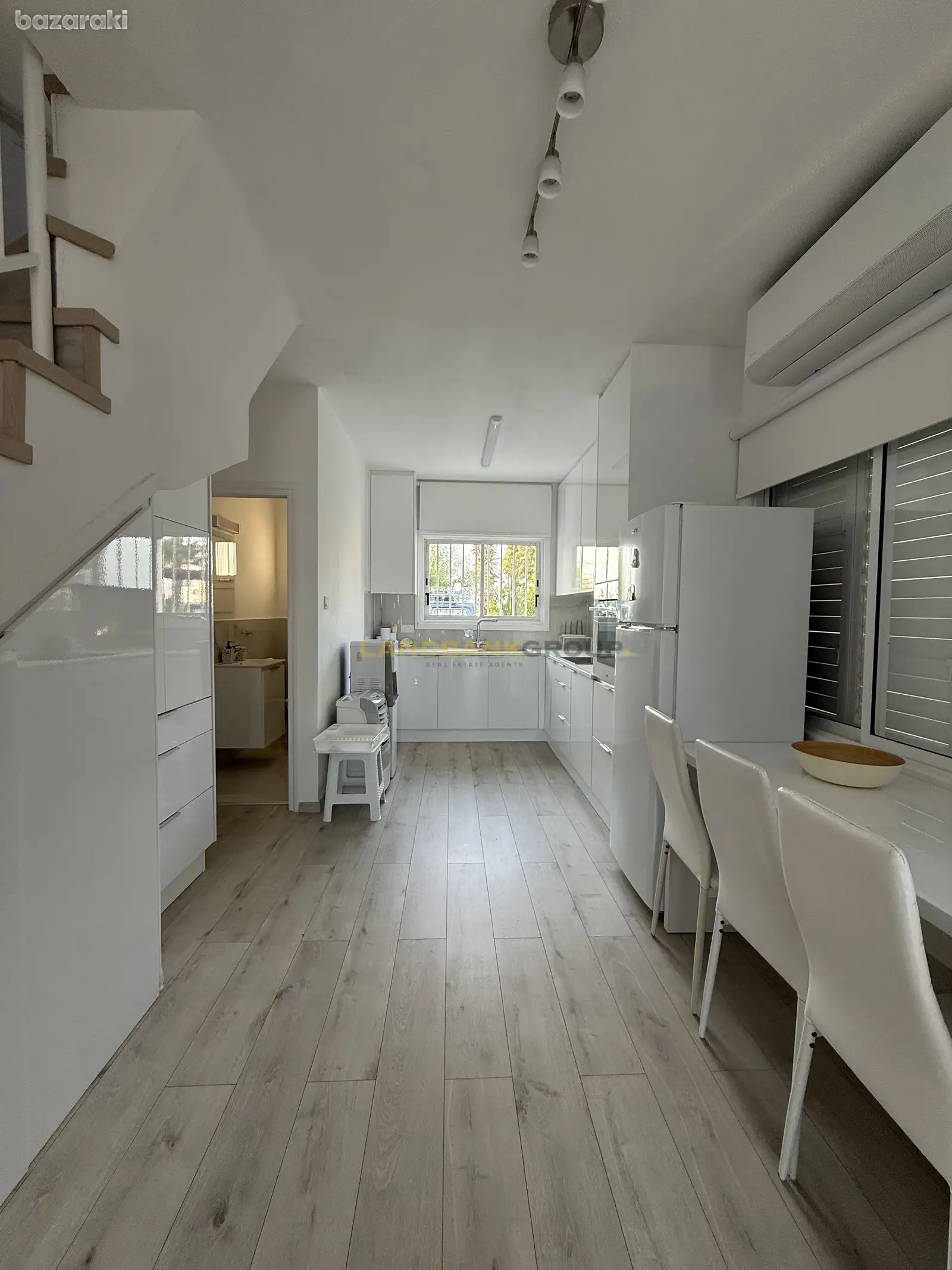 Maisonette, 2 bedrooms — 11