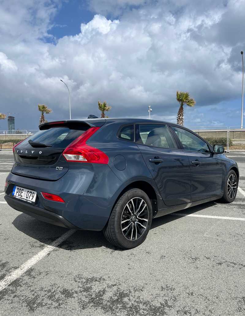2017 Volvo V40 1,6L 2017 Cyprus
