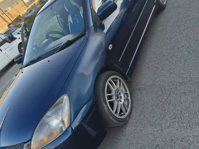 Mitsubishi Lancer