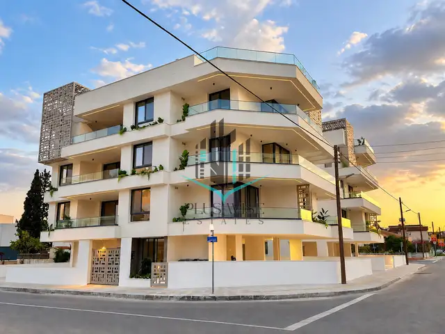 2-bedroom apartment for sale, Larnaca — Larnaka - Kamares