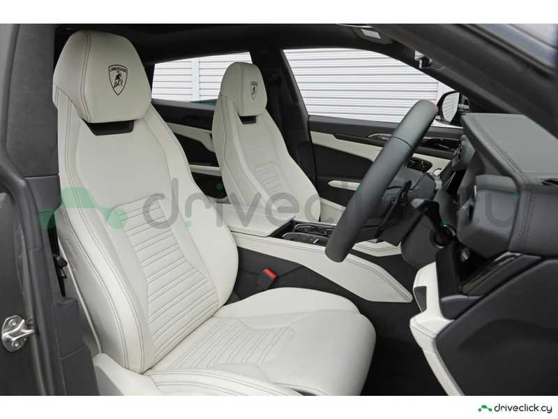 2025 Lamborghini Urus 4,0L 2025 Cyprus