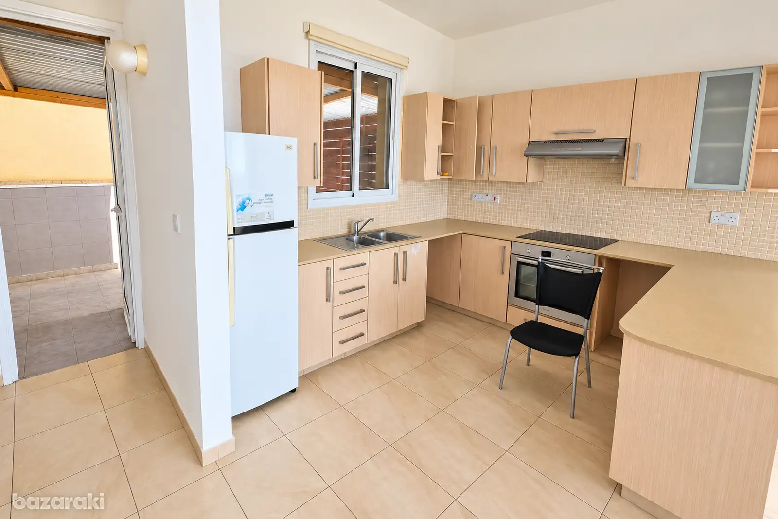House, 3 bedrooms — 5