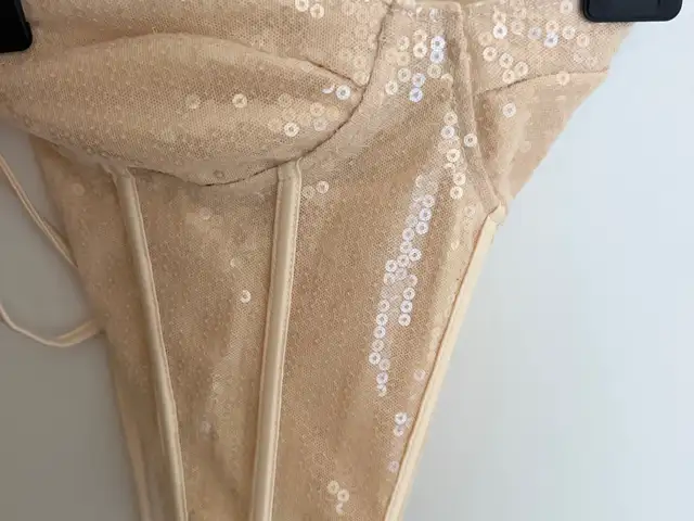 Beige top, Nicosia — Palouriotissa