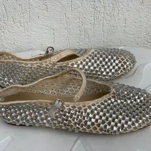 Kids shoes size 35 with strazz swarovski, Limassol — Limassol - Agia Fyla