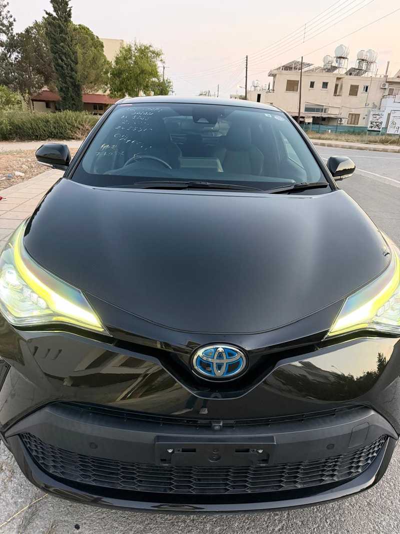 2022 Toyota C-HR 1,8L 2022 Cyprus