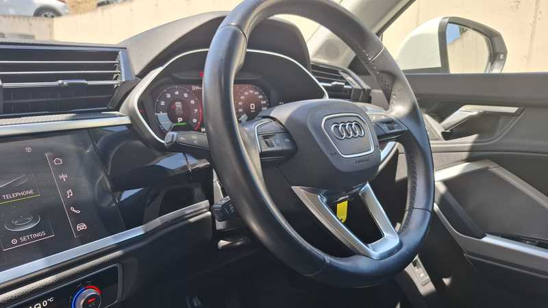 2022 Audi Q3 1,5L 2022 Cyprus