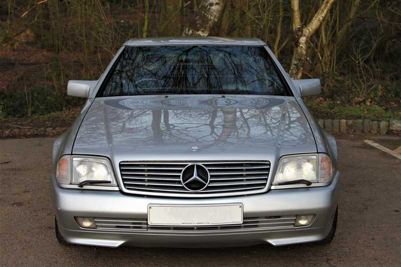 1992 Mercedes-Benz SL-Class 3,0L 1992 Cyprus