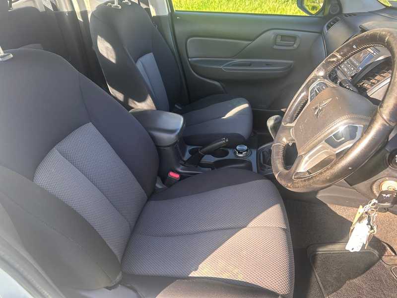 2017 Mitsubishi L200 2,5L 2017 Cyprus