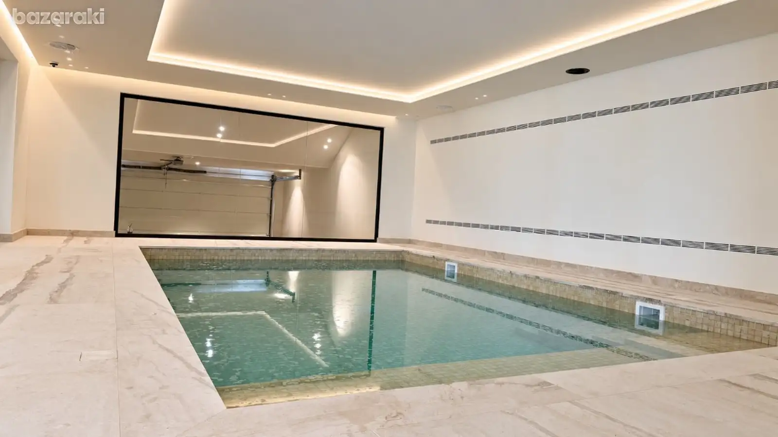Villa, 8 bedrooms — 3