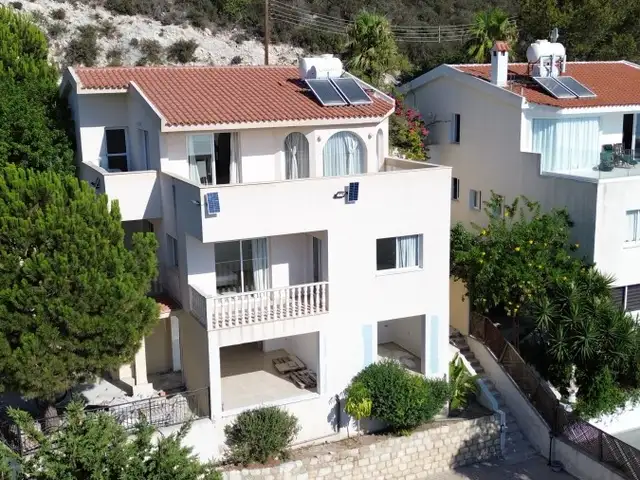 6-bedroom detached house for sale, Επαρχία Πάφου — Τάλα