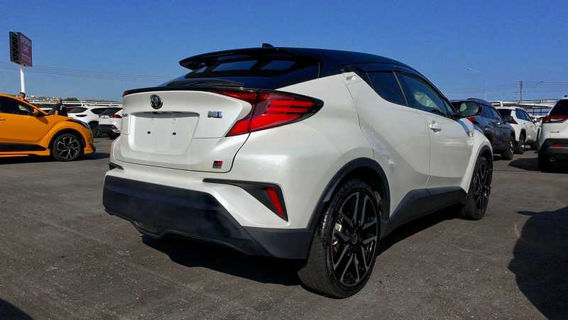 2021 Toyota C-HR 1,8L 2021 Cyprus