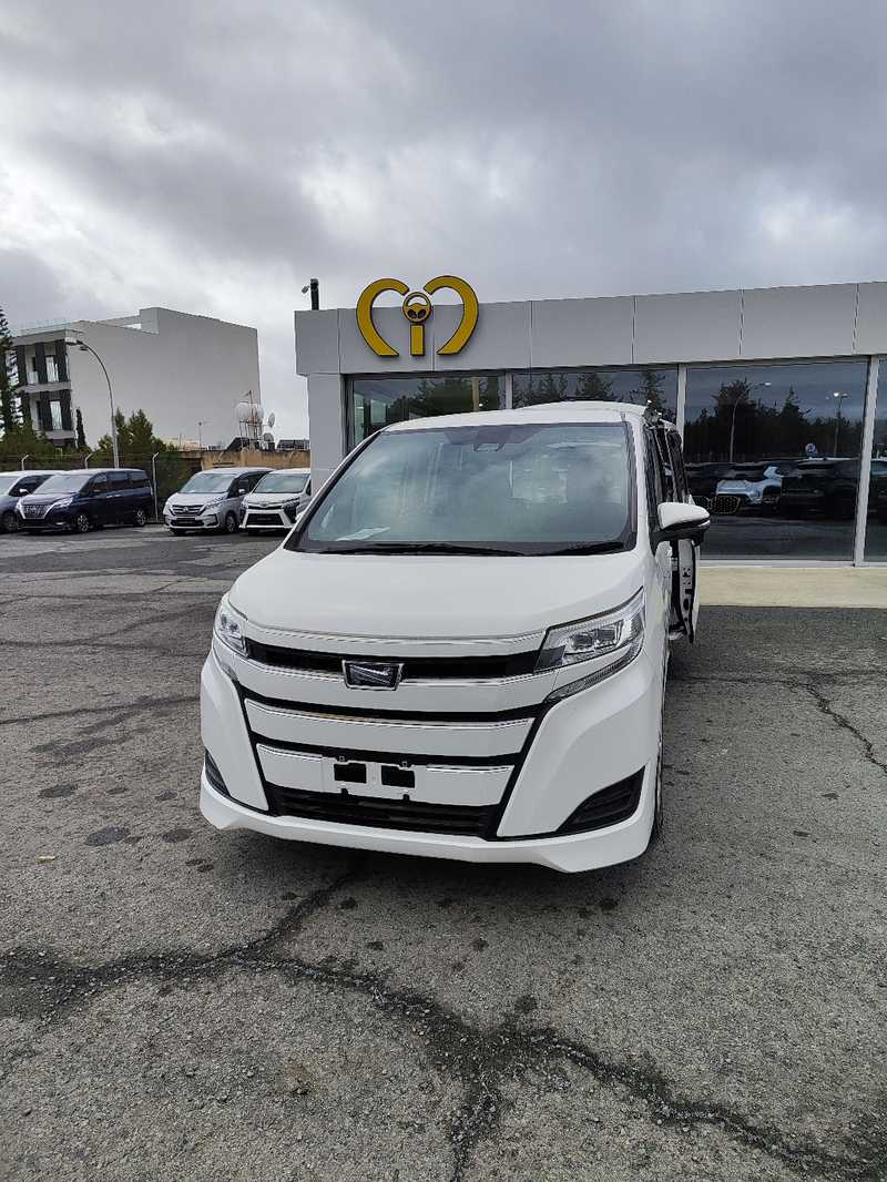 2020 Toyota Noah 2,0L 2020 Cyprus