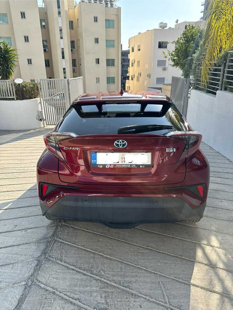 2017 Toyota C-HR 1,8L 2017 Cyprus