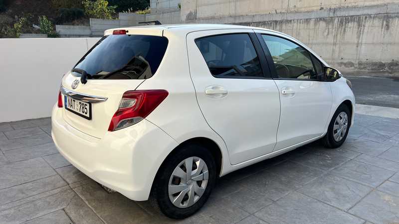 2014 Toyota Vitz 1,3L 2014 Cyprus