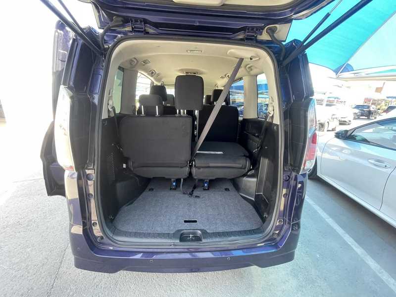 2021 Nissan Serena 2,0L 2021 Cyprus