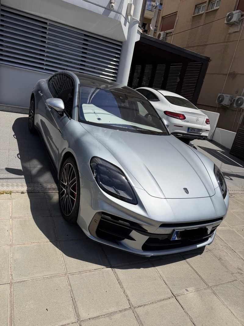 Porsche Panamera 4,0L 2024